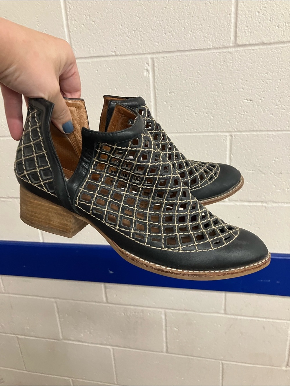 Women’s Jeffrey Campbell Booties